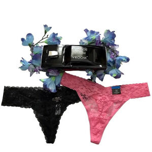 Skarlett Blue and Inc International Concepts NWT 2 Thongs Bundle Women XL